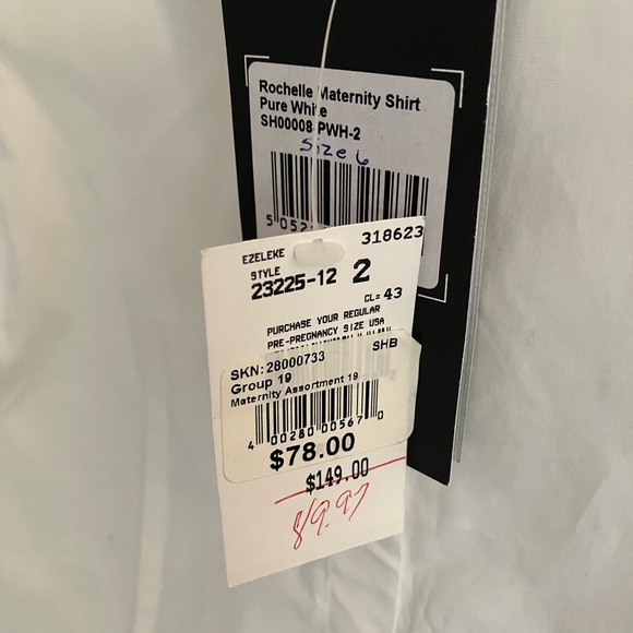 Moving sale 🚚 - NWT maternity top - Picture 2 of 3